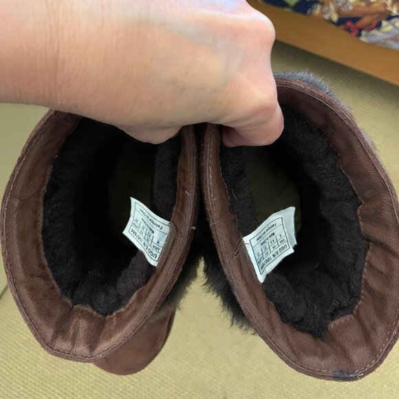 UGG "Vilet" boot w/ Swarovski Crystals in box - Picture 7 of 11